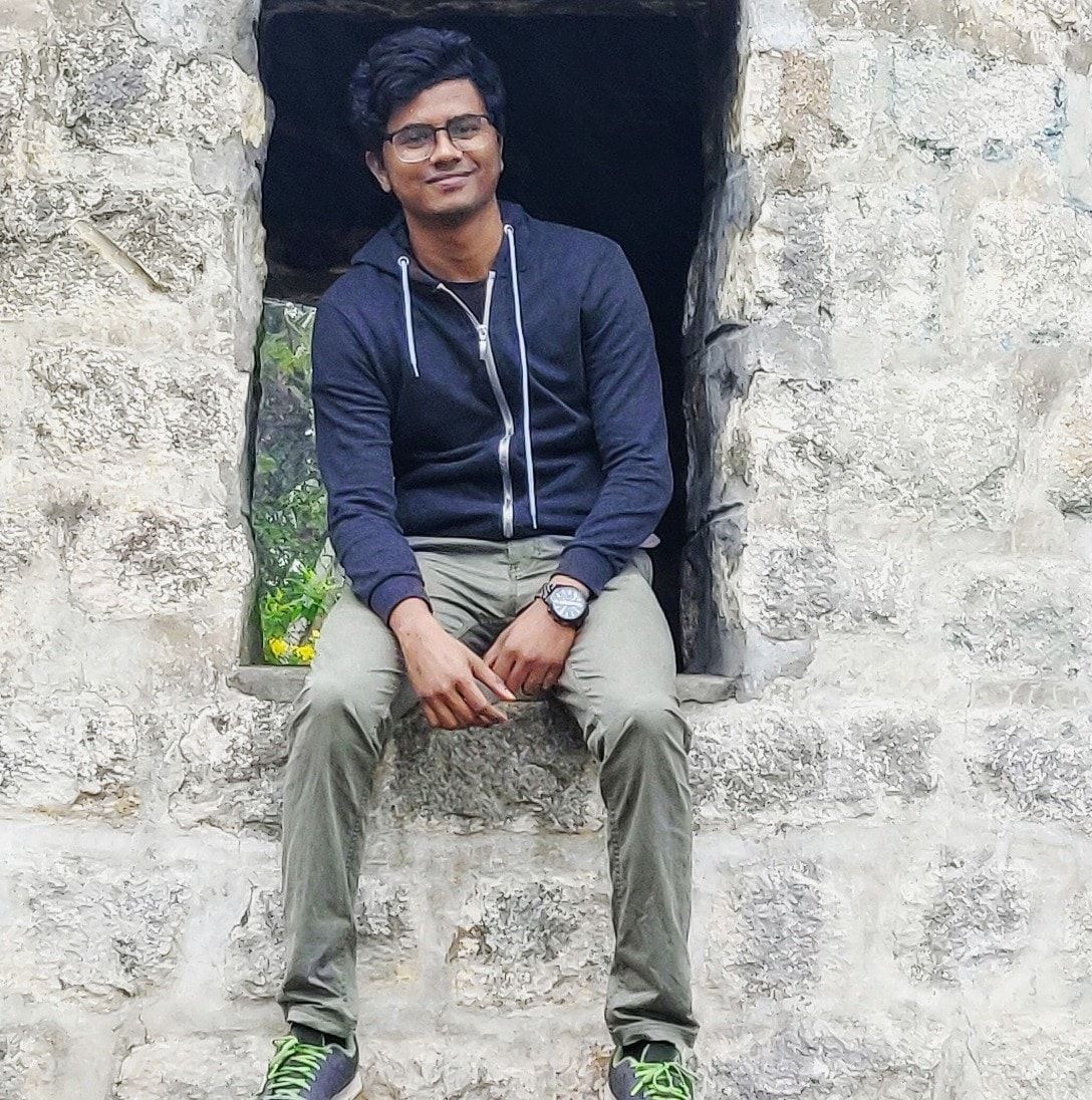 Portrait of Divakar Manivel